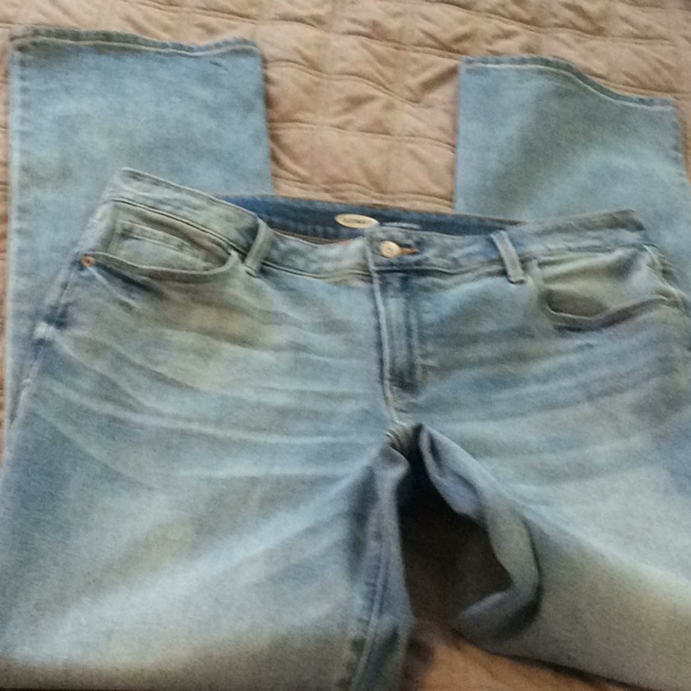 Old Navy kicker boot cut jean 14